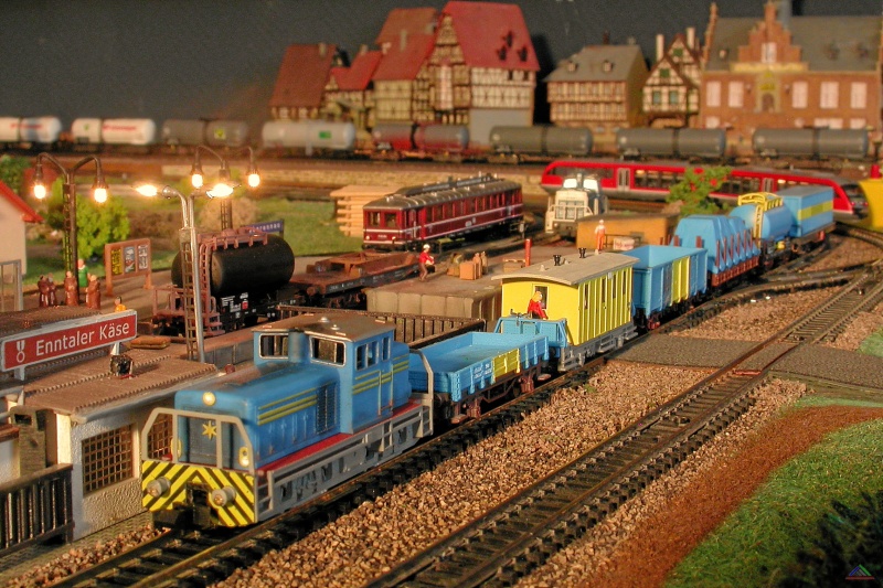 111 enNTrans.JPG - Die enNTrans nun mit eigener Werkslok und vergrößertem Wagenpark